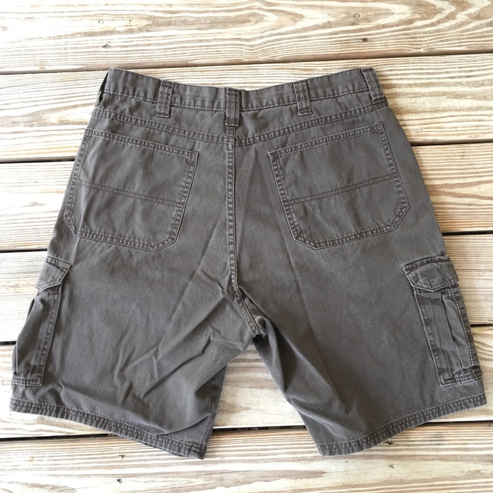 Cargo SHORTS - Picture 3 of 4